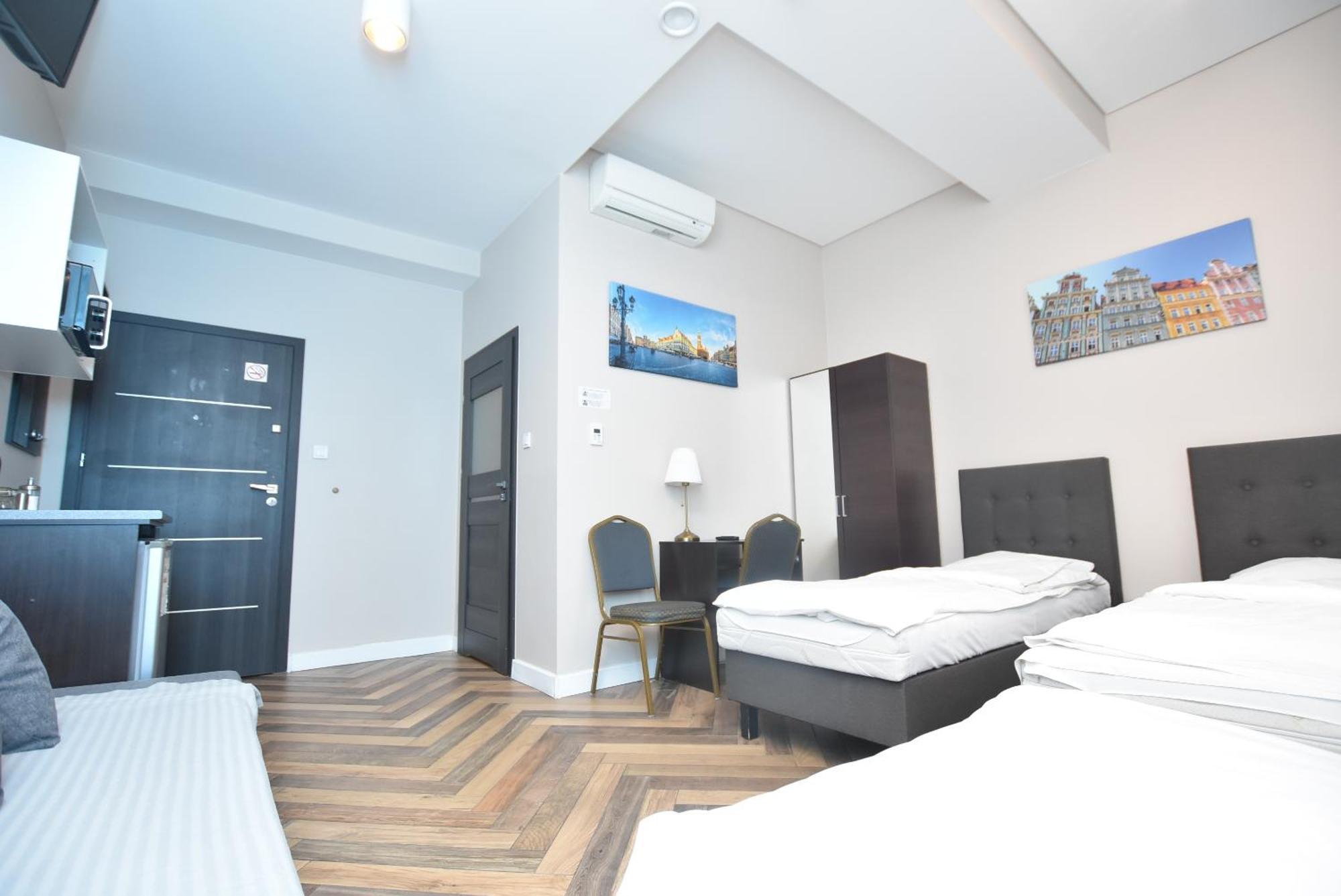 DUKES Apartments - Wita Stwosza Wrocław Kültér fotó