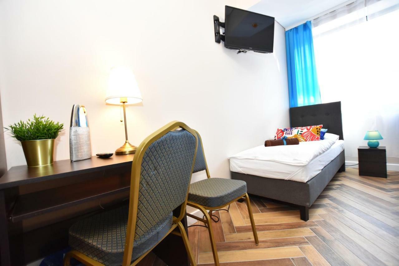 DUKES Apartments - Wita Stwosza Wrocław Kültér fotó